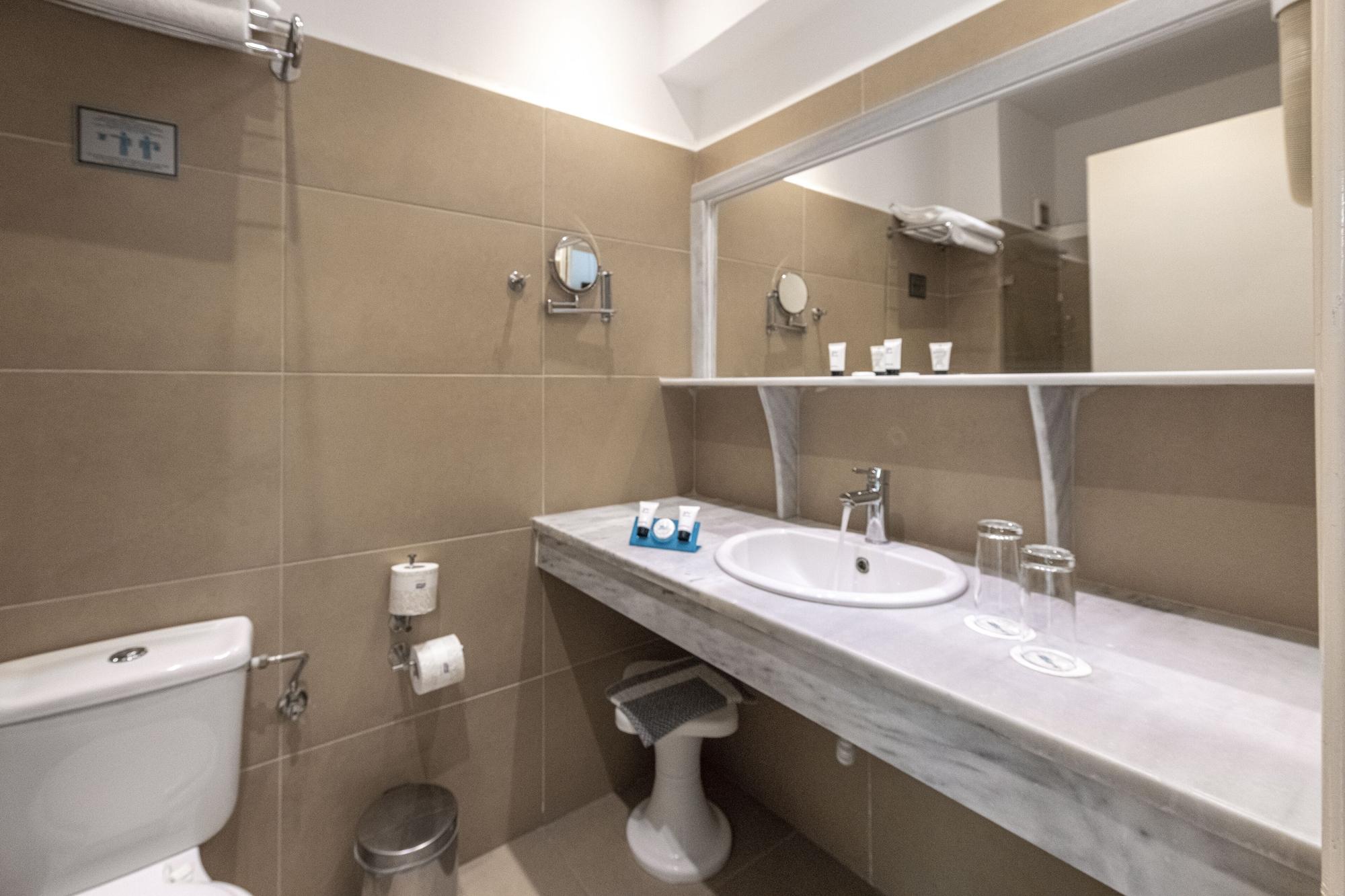 Skala Hotel Luaran gambar